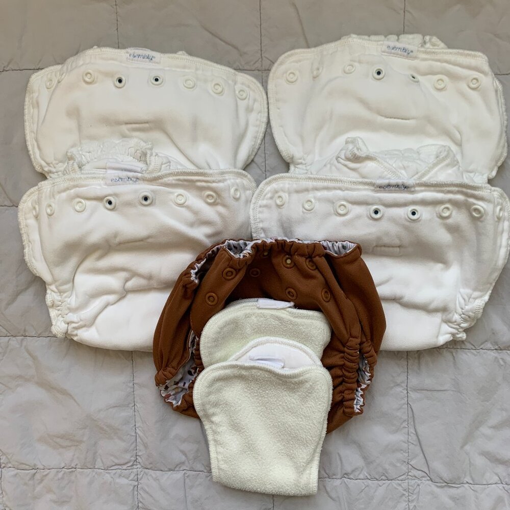 Esembly | EUC Size Two (4) Inners + (1) Outers + (2) Overnighters